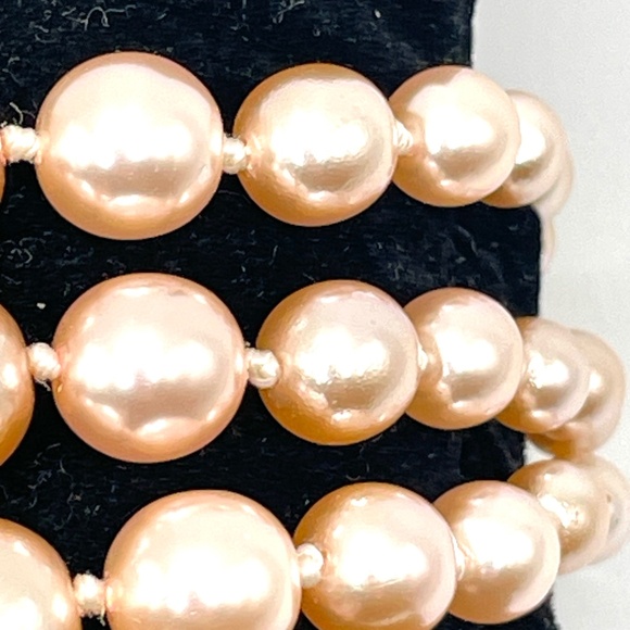 KJL Kenneth J Lane Pink Bracelet Glass Pearl 3 Strand Adjustable - Picture 3 of 8